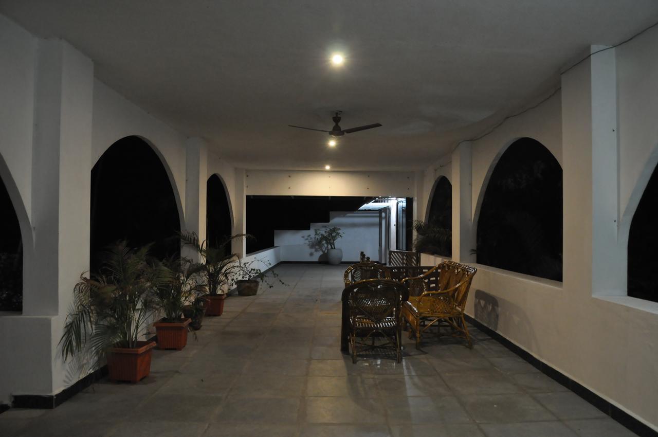 Villa Anna Pondy Puducherry Eksteriør billede