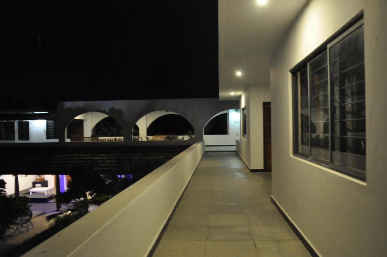 Villa Anna Pondy Puducherry Eksteriør billede